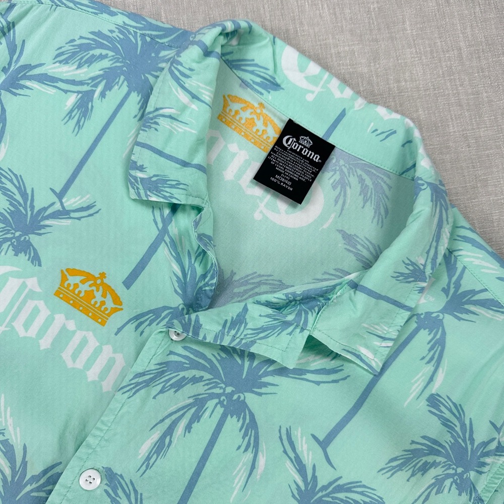 Corona‎ Button Up Shirt Mens Medium Mint Green Palm Tree Tropical Rayon Aloha